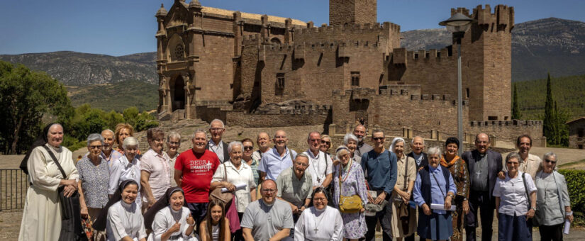 438 misioneros navarros por el mundo.