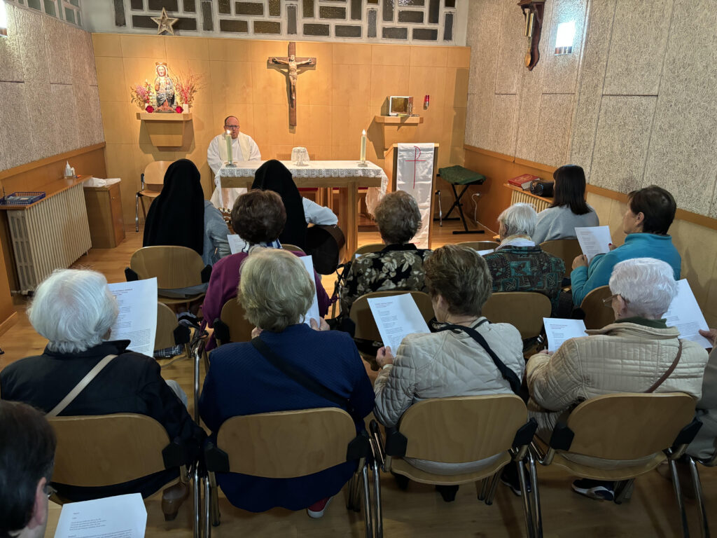 Oración Misionera por el DOMUND 2024 en la Parroquia de San Enrique de Pamplona