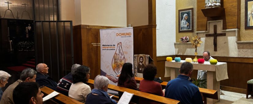 Vigilia de la Luz por el Domund 2025 en la Parroquia de San Francisco Javier de Pamplona