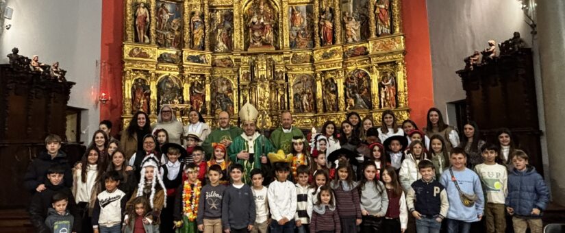 La Jornada de la Infancia Misionera reúne a la comunidad parroquial de Valtierra en torno a la misión